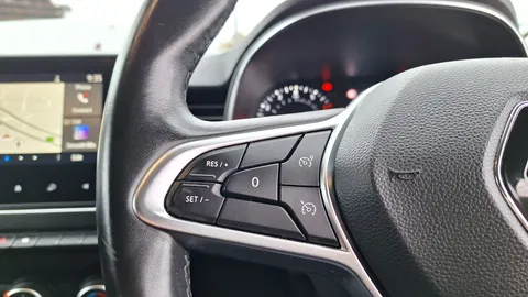 DY70GPO Renault Clio 1.0 TCe 100 Iconic 5dr Thumbnail #11