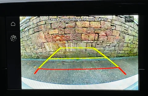 ET24THG Hyundai i10 1.0 [63] Premium 5dr Auto [Nav] Thumbnail #15