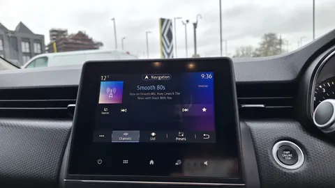 DY70GPO Renault Clio 1.0 TCe 100 Iconic 5dr Thumbnail #13