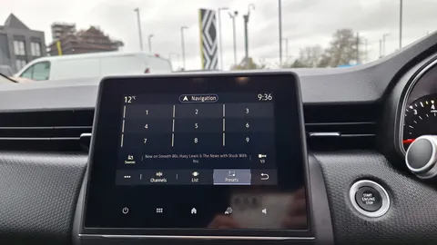 DY70GPO Renault Clio 1.0 TCe 100 Iconic 5dr Thumbnail #14