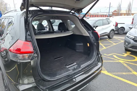 SH18GKZ Nissan X-Trail 1.6 dCi Tekna 5dr Thumbnail #19