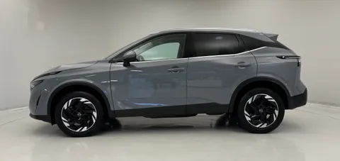 LP24VVS Nissan Qashqai 1.3 DiG-T MH 158 N-Connecta 5dr Xtronic Thumbnail #8