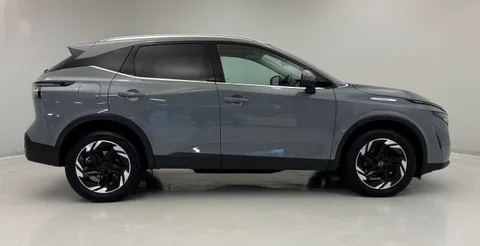 LP24VVS Nissan Qashqai 1.3 DiG-T MH 158 N-Connecta 5dr Xtronic Thumbnail #12