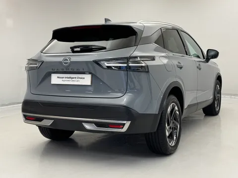 LP24VVS Nissan Qashqai 1.3 DiG-T MH 158 N-Connecta 5dr Xtronic Thumbnail #9