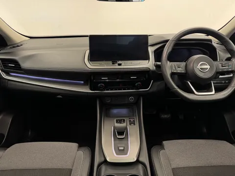 LP24VVS Nissan Qashqai 1.3 DiG-T MH 158 N-Connecta 5dr Xtronic Thumbnail #5