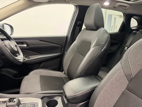 LP24VVS Nissan Qashqai 1.3 DiG-T MH 158 N-Connecta 5dr Xtronic Thumbnail #16