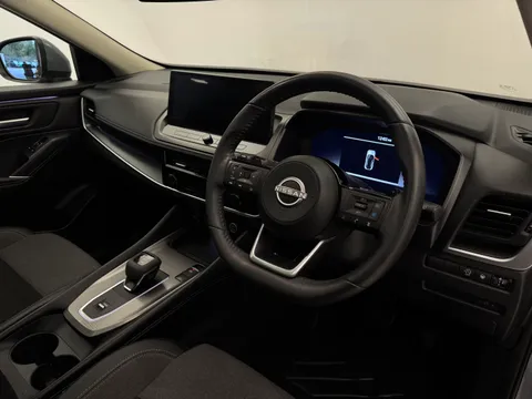 LP24VVS Nissan Qashqai 1.3 DiG-T MH 158 N-Connecta 5dr Xtronic Thumbnail #22