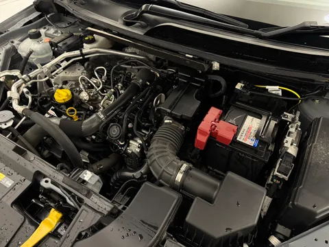 LP24VVS Nissan Qashqai 1.3 DiG-T MH 158 N-Connecta 5dr Xtronic Thumbnail #29