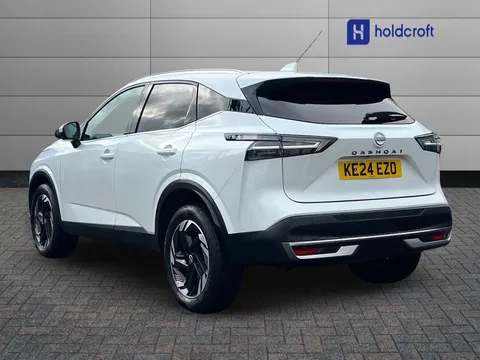 KE24EZO Nissan Qashqai 1.3 DiG-T MH 158 N-Connecta 5dr Xtronic Thumbnail #5
