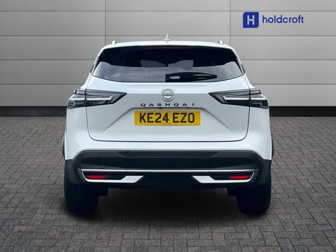 KE24EZO Nissan Qashqai 1.3 DiG-T MH 158 N-Connecta 5dr Xtronic Thumbnail #6