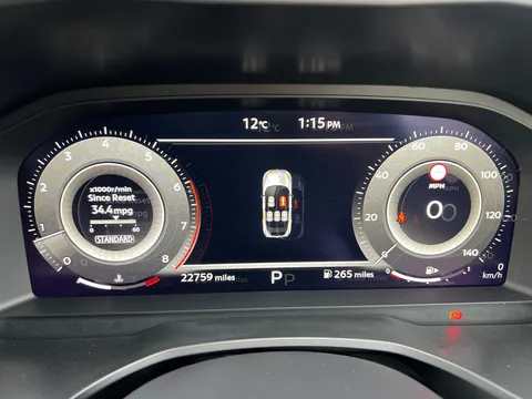 KE24EZO Nissan Qashqai 1.3 DiG-T MH 158 N-Connecta 5dr Xtronic Thumbnail #14