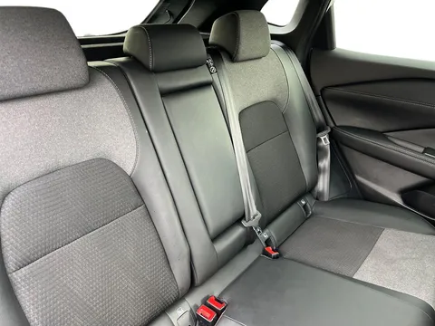 KE24EZO Nissan Qashqai 1.3 DiG-T MH 158 N-Connecta 5dr Xtronic Thumbnail #17