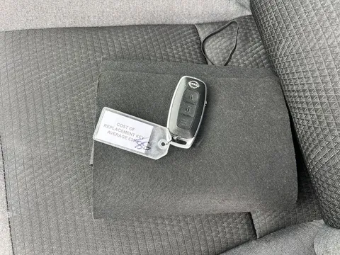 KE24EZO Nissan Qashqai 1.3 DiG-T MH 158 N-Connecta 5dr Xtronic Thumbnail #22