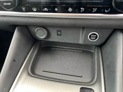 KE24EZO Nissan Qashqai 1.3 DiG-T MH 158 N-Connecta 5dr Xtronic Thumbnail #25