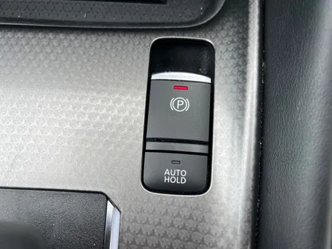 KE24EZO Nissan Qashqai 1.3 DiG-T MH 158 N-Connecta 5dr Xtronic Thumbnail #26