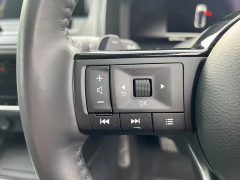 KE24EZO Nissan Qashqai 1.3 DiG-T MH 158 N-Connecta 5dr Xtronic Thumbnail #27