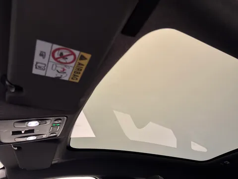 HS74EZE Renault Symbioz 1.6 E-Tech FHEV 145 Iconic Esprit Alpine 5dr Auto Thumbnail #15