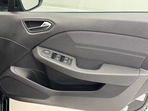 HN25TWF Renault Clio 1.0 TCe 90 Esprit Alpine 5dr Thumbnail #17