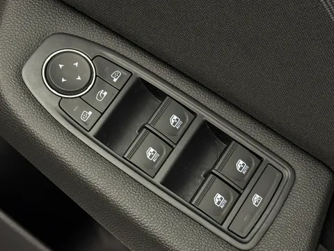 HN25TWF Renault Clio 1.0 TCe 90 Esprit Alpine 5dr Thumbnail #18