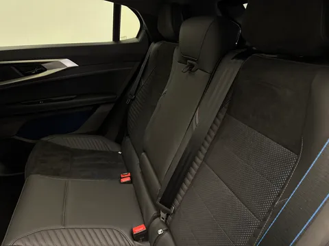 DU25VVN Renault Rafale E-Tech FHEV Iconic Esprit Alpine 5dr Auto 4C Thumbnail #11