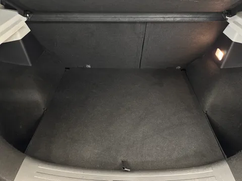 LC71DFY Mg Motor Uk Zs 1.5 VTi-TECH Exclusive 5dr Thumbnail #16