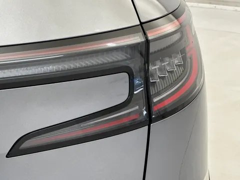 DT73ZBJ Renault Austral E-Tech FHEV Iconic Esprit Alpine 5dr Auto 4C Thumbnail #20