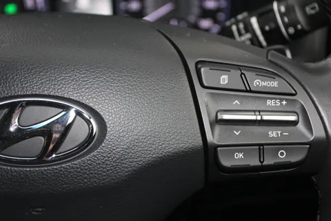 MK20FGF Hyundai Kona 1.6 GDi Hybrid Premium SE 5dr DCT Thumbnail #24