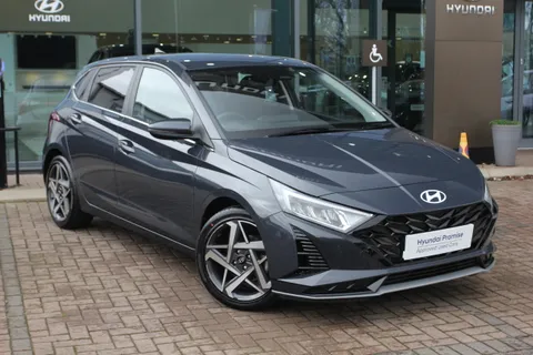 EA25AWW Hyundai i20 1.0T GDi Premium 5dr Thumbnail #2