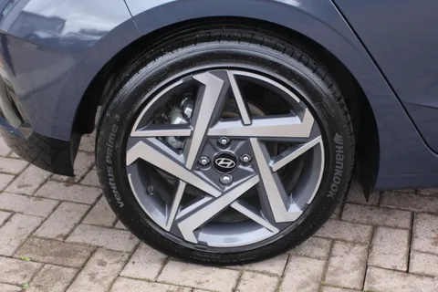 EA25AWW Hyundai i20 1.0T GDi Premium 5dr Thumbnail #10