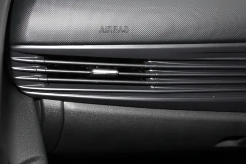 EA25AWW Hyundai i20 1.0T GDi Premium 5dr Thumbnail #28