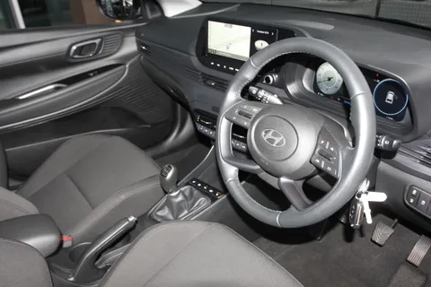 EA25AWW Hyundai i20 1.0T GDi Premium 5dr Thumbnail #9