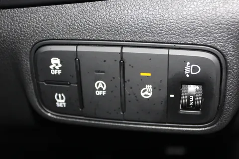 EA25AWW Hyundai i20 1.0T GDi Premium 5dr Thumbnail #26