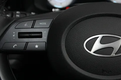 EA25AWW Hyundai i20 1.0T GDi Premium 5dr Thumbnail #21