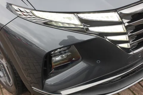 FP71VGE Hyundai Tucson 1.6 TGDi Hybrid 230 Premium 5dr 2WD Auto Thumbnail #31