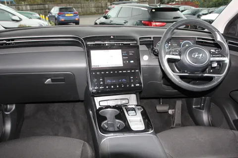 FP71VGE Hyundai Tucson 1.6 TGDi Hybrid 230 Premium 5dr 2WD Auto Thumbnail #7