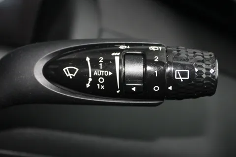 FP71VGE Hyundai Tucson 1.6 TGDi Hybrid 230 Premium 5dr 2WD Auto Thumbnail #25