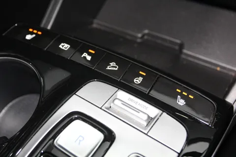 FP71VGE Hyundai Tucson 1.6 TGDi Hybrid 230 Premium 5dr 2WD Auto Thumbnail #21