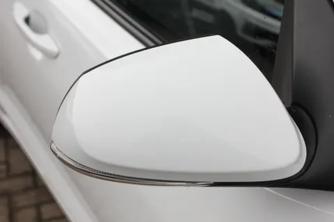 MA22OYU Hyundai i10 1.0 MPi Premium 5dr Auto Thumbnail #33