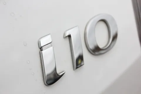 MA22OYU Hyundai i10 1.0 MPi Premium 5dr Auto Thumbnail #32