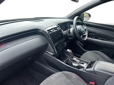 ML71UHB Hyundai Tucson 1.6 TGDi 48V MHD N Line 5dr 2WD DCT Thumbnail #4