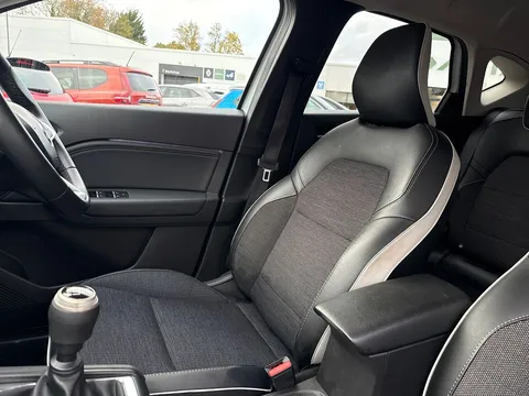 HN24VGP Renault Captur 1.0 TCE 90 Techno 5dr Thumbnail #20