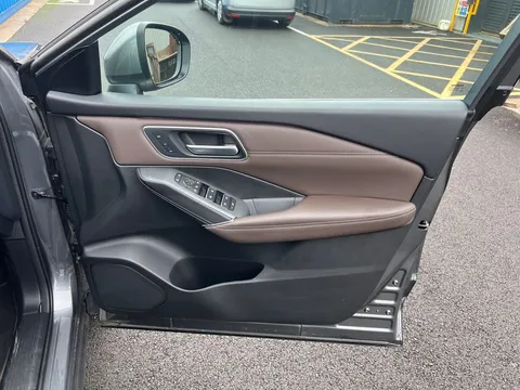 OE74SZP Nissan Qashqai 1.3 DiG-T MH 158 Tekna 5dr Xtronic Thumbnail #19