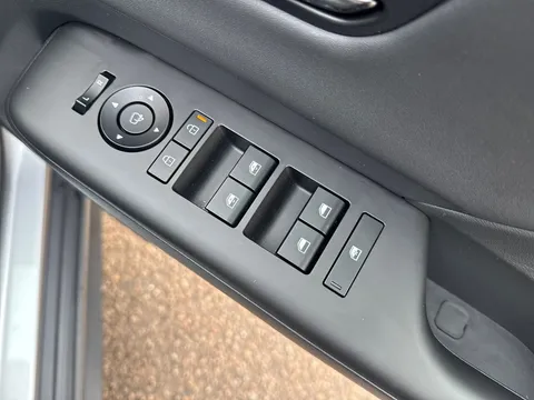 LB74FGV Hyundai Kona 1.0T 100 N Line S 5dr Thumbnail #19