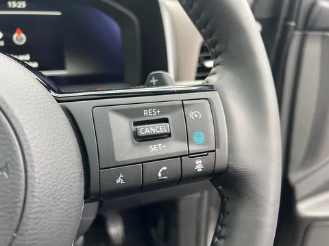 OE74SZP Nissan Qashqai 1.3 DiG-T MH 158 Tekna 5dr Xtronic Thumbnail #27