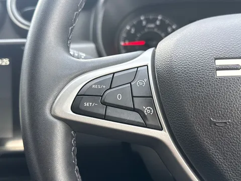 BM23MDV Dacia Duster 1.3 TCe 150 Expression 5dr EDC Thumbnail #15