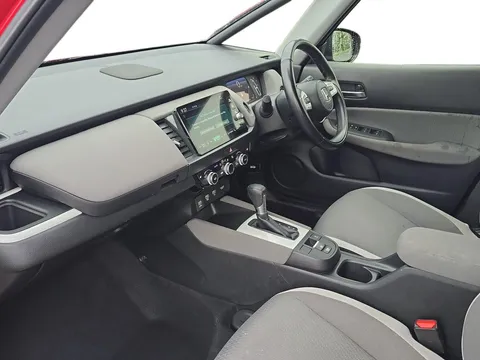 DK72VJU Honda Jazz 1.5 i-MMD Hybrid Crosstar EX 5dr eCVT Thumbnail #3