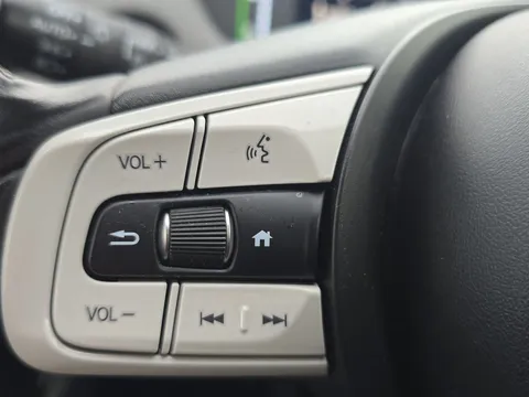 DK72VJU Honda Jazz 1.5 i-MMD Hybrid Crosstar EX 5dr eCVT Thumbnail #14