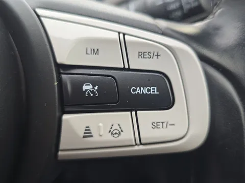 DK72VJU Honda Jazz 1.5 i-MMD Hybrid Crosstar EX 5dr eCVT Thumbnail #15