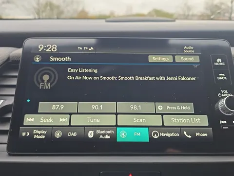 DK72VJU Honda Jazz 1.5 i-MMD Hybrid Crosstar EX 5dr eCVT Thumbnail #16