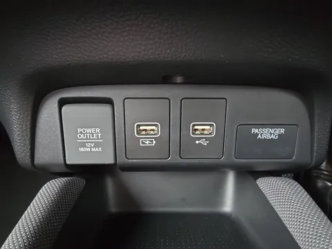 DK72VJU Honda Jazz 1.5 i-MMD Hybrid Crosstar EX 5dr eCVT Thumbnail #21